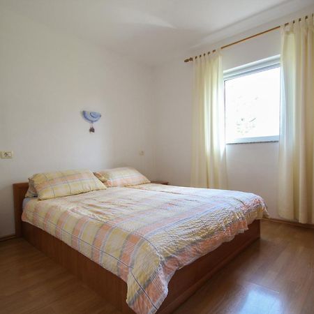 David One Apartment Новиград Екстериор снимка